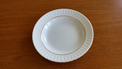 Empty plate