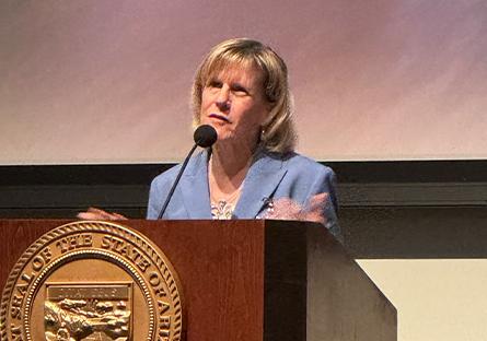 Kate Smith speaking at the AMC reception