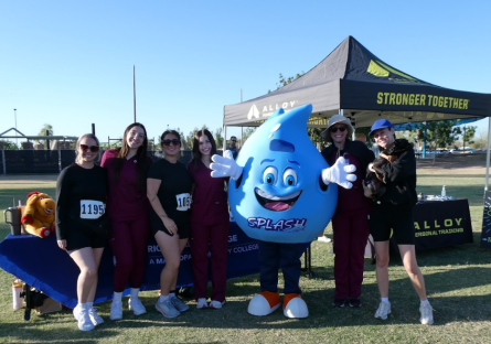 Rio Splash Mascot with Dash with Rio participants