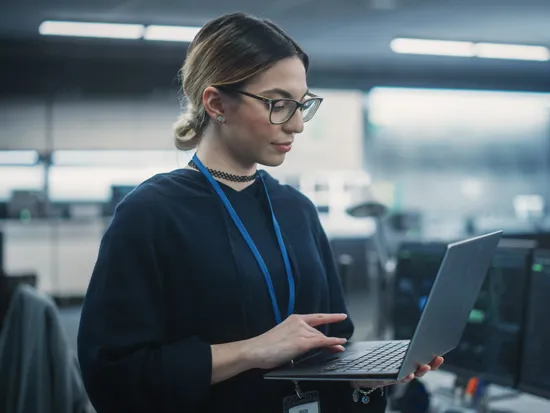Women with laptop